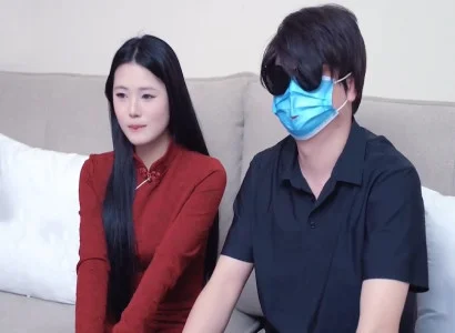 Một người lén thả thuốc kích dục vào ly nước cho em đồng nghiệp uống